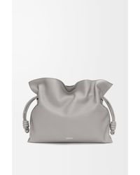 Loewe - Pearl Large Flamenco Knotted Leather Clutch Bag - Lyst