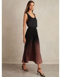 Reiss - Marlie - Burgundy/black Ombre Pleated Midi Skirt, Us 4 - Lyst