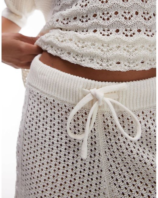 Short d'ensemble en maille ajourée - ivoire TOPSHOP en coloris White