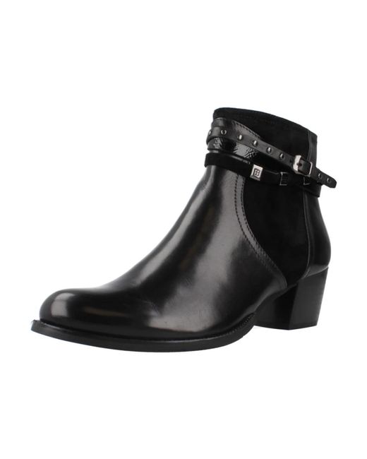 Heeled Boots di Regarde Le Ciel in Black